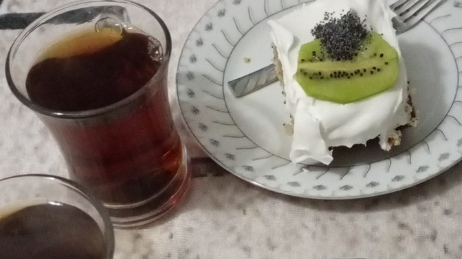 Eee neler yapıyosunuz, tatlı yer misiniz?