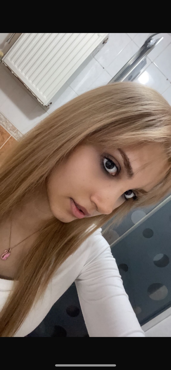 Hangi saç rengi sizce? şuanki ikinci resimdeki?