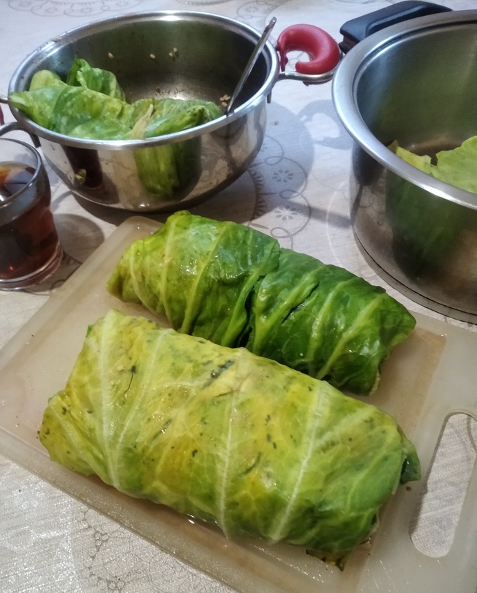 Lahana sarmasını ince mi yoksa kalın mı sarar sınız?