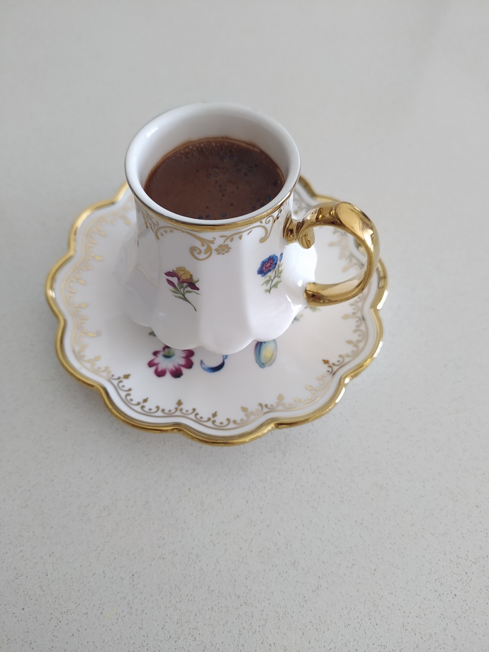 Kimlere Türk kahvesi ikram edeyim?