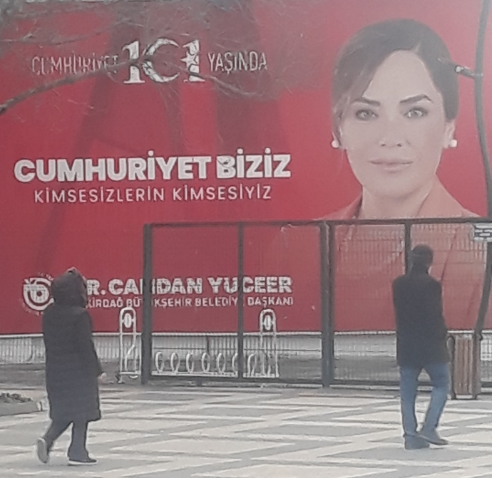 Galerinizden güzel bir fotoğraf bırakır mısınız?