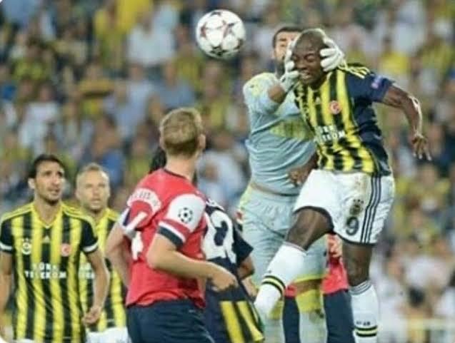 Sizce en anlamsız Fenerbahçe görseli hangisidir?