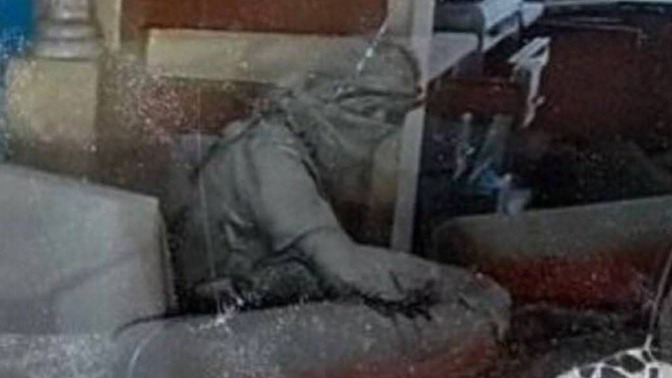 Sizin de hiç geçmişe dönüp bakınca yüreğinizi daraltan şeyler oluyor mu?