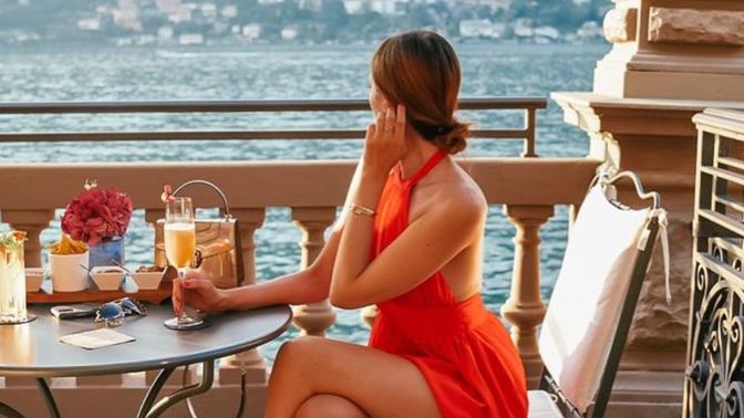 Renkli mi giyinirsiniz yoksa daha çok koyu tonları mı tercih edersiniz?