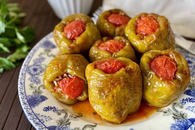 Biber dolmasını fırında mı yoksa tencerede mi pişirirsiniz?