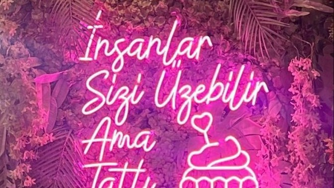 Sizce bugün tatlı yemeli miyim yememeli miyim?