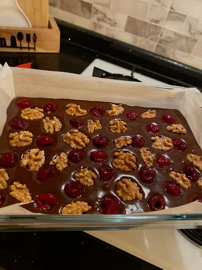 Vişneli cevizli browni sever misiniz?