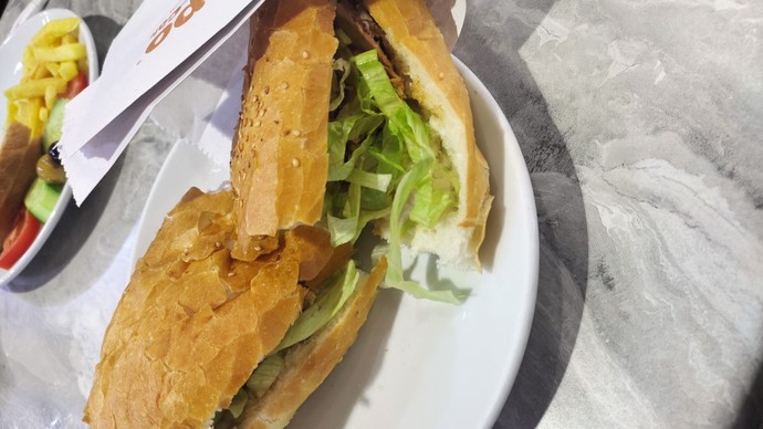 Ekmek arası döner sever misiniz?