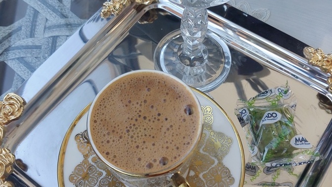 Böyle kahve sunum yapınca kendime kendimi İran kraliçesi gibi hissediyorum ne kadar mütevazi kadınım demi😜?