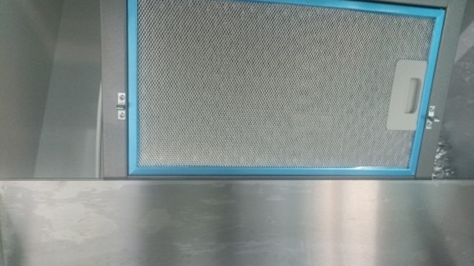 Aspiratör demir kısımdaki lekler nasıl gider?