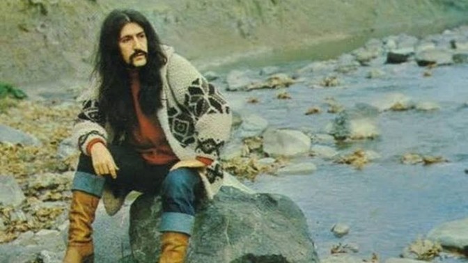 Barış Manço aramızdan ayrılalı 26 yıl oldu! En çok hangi şarkısını dinlersiniz?