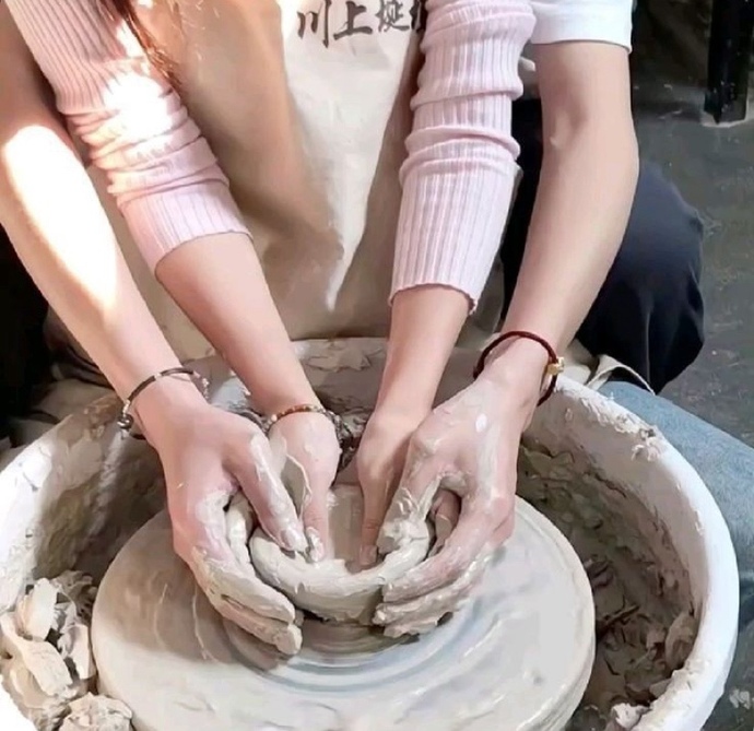 Flörtünüzle ilk haftadan özel konular hakkında açık konuşur musunuz?