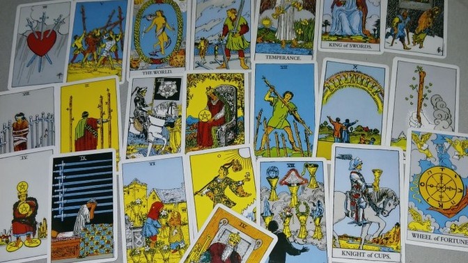 Kızlar ayrıldığım eşim için tarot açtım şu an ne yaşıyor diye anlayan var mı?