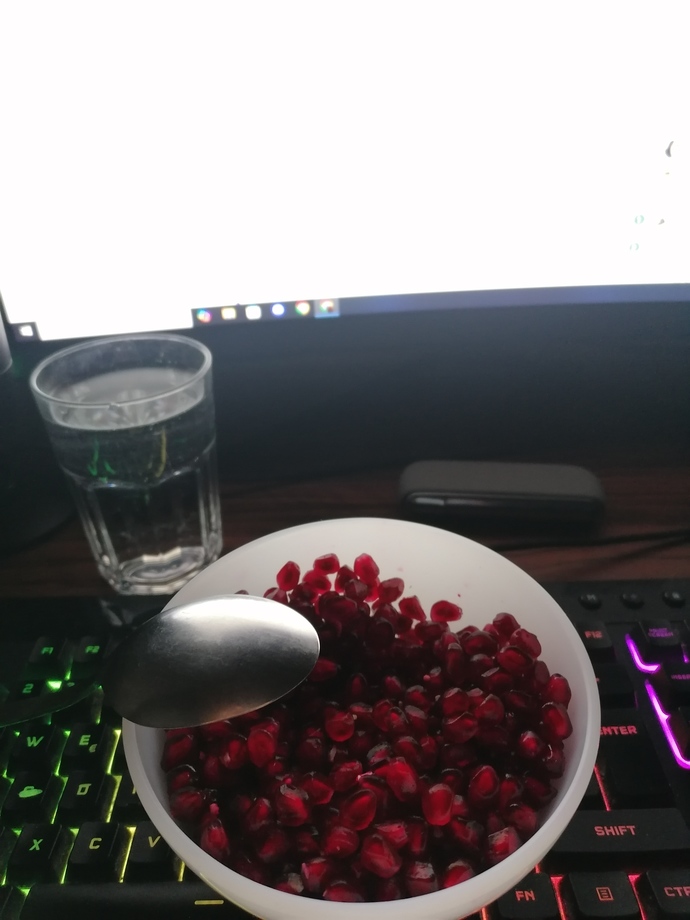 Ne zaman böyle Nar ayıklayıp bize ikram edecek bir ruh eşimiz olacak?
