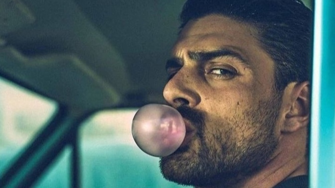 Sevgilinin yanında sakız çiğnemesi seni rahatsız eder mi?