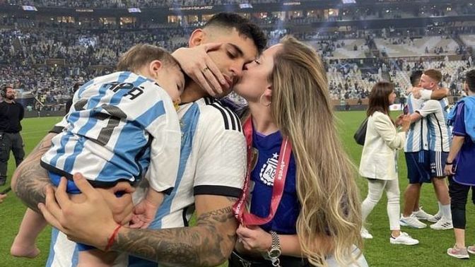 Futbolcu erkekten olur mu?