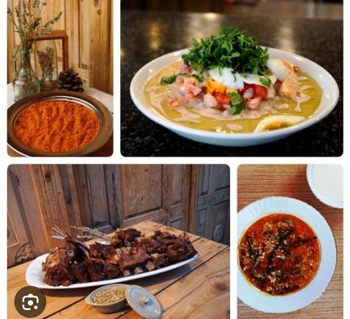 Memleketimin piyazı, ekşi tarhanası, sütlü ot yemekleri, terayağlı keşkeği, tahinli çöreği, yufka ekmegi, etli nohutu, meşhurdur...