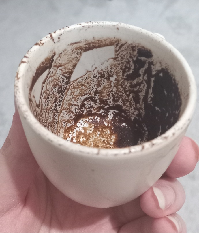 Falıma bakmak isteyen var mı?