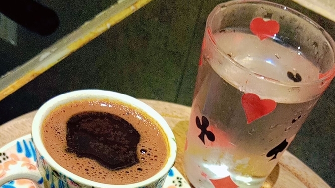 Gecenin son kahveleri içildi mi?