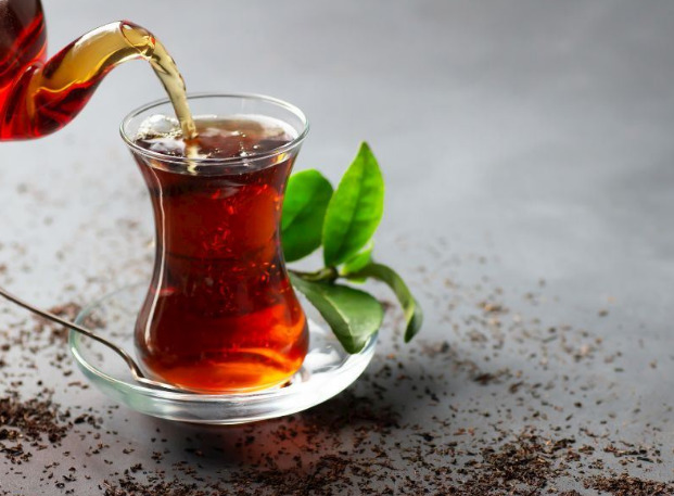 Çok çay içmenin zararlarından haberdar mısınız?