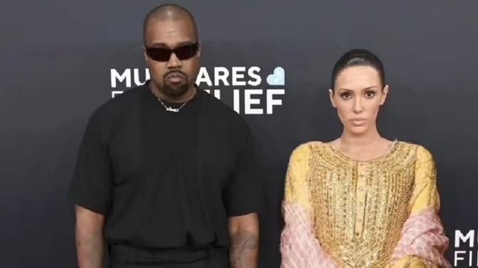 Kanye'nin sevgilisi Bianca'yı giydirdim nasıl olmuş?