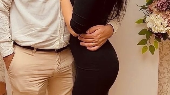 Sosyal medyada foto paylaştığınızda eşinize bakan gözler sizi rahatsız etmiyor mu?