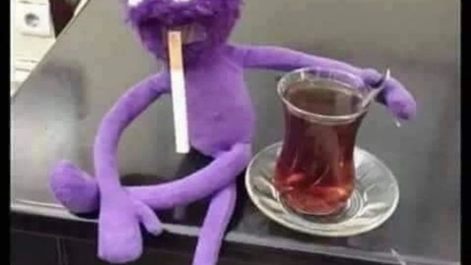 Sert bir erkek yumuşak bir dille yola gelir mi?