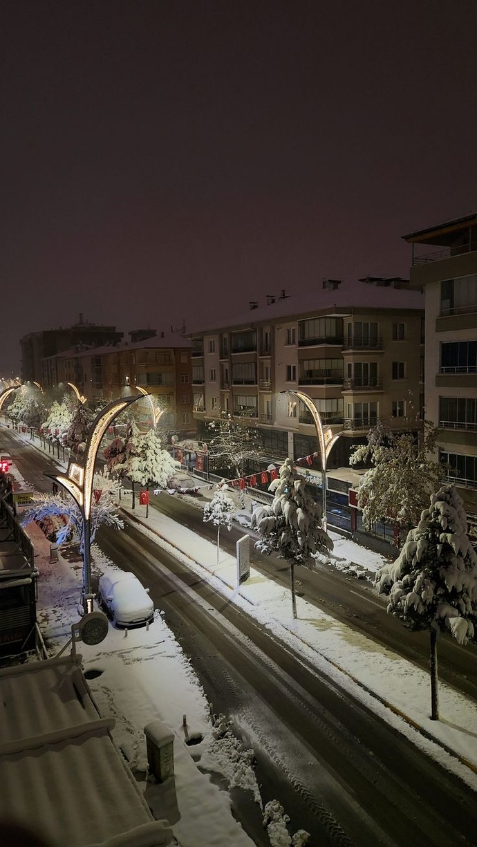 Orada da kar var mı?