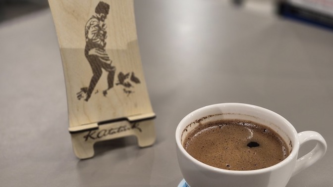 Sabahları çay mı, kahve mi tercih edersiniz?