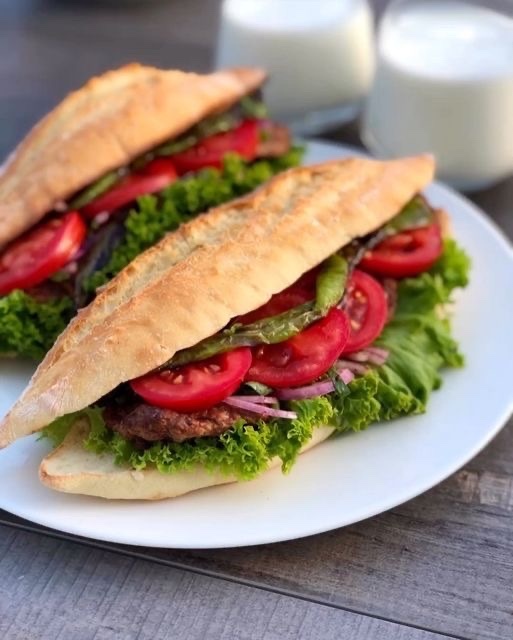 Köfte ekmek sever misiniz?