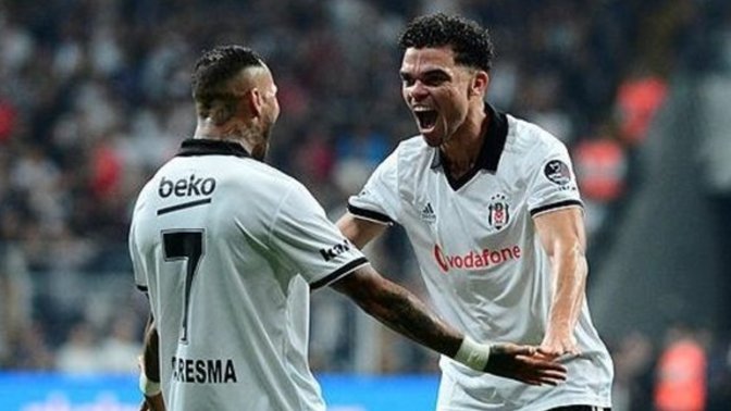 Süper Lig′e gelmiş Avrupa şampiyonlarından en iyi 11′i kurdum. Sizce bu kadro prime performanslarıyla kulüp olarak neler başarır?