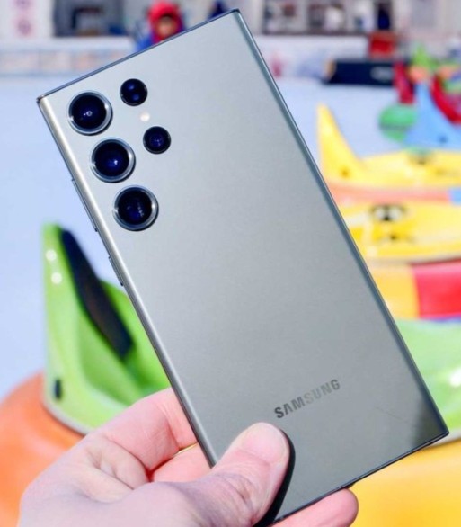 Samsung telefon alacak olsanız Hangi modeli tercih edersiniz?