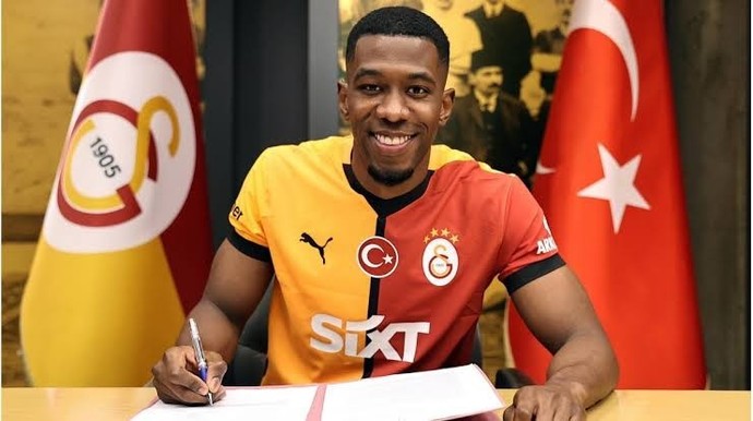 Carlos Cuesta Galatasarayda! Galatasarayın defansına çare olur mu?