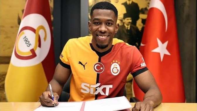 Carlos Cuesta Galatasaray'da! Galatasaray'ın defansına çare olur mu?