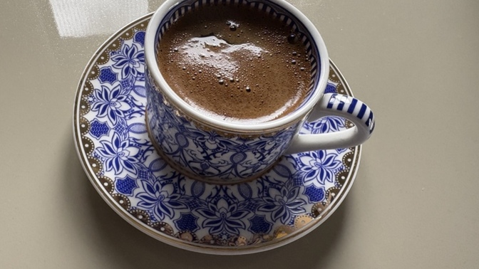 Öğlen kahveleri içildi mi? Var mı ☕️ içmek istediğin özel biri?