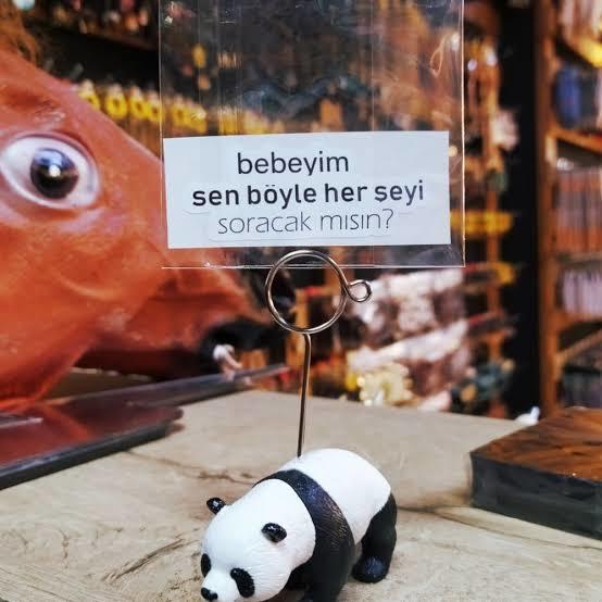 Bunların nazarı çok değer. Her ota bo. ka burnunu sokar bu tipler, araştırır hayatınızı incik boncuk bırakmaz. 😄