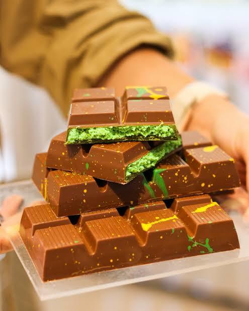 Kanka sana Dubai çikolatası 🍫 ikram edeyim 😉👍🏽