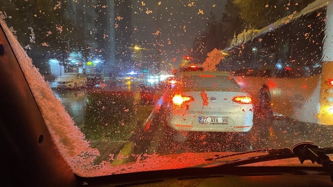 Kar yağarken araç kullanmayı sever misiniz?