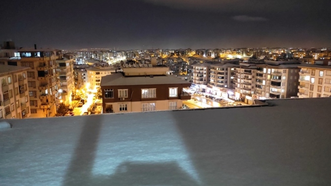Gecenin ve Manzaranın güzelliğine bakar mısınız?