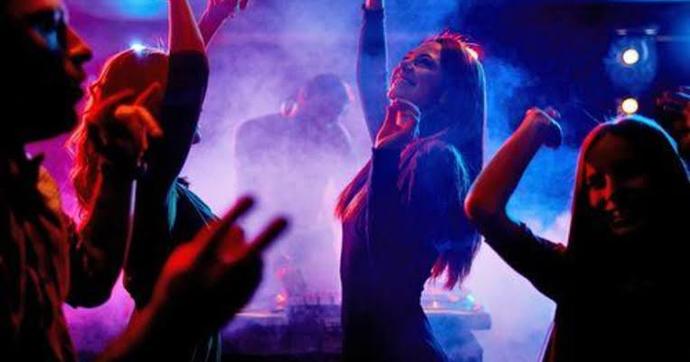Hiç, pavyon, pub, gece kulübü gibi mekanlara gittin mi?