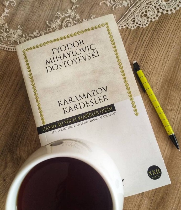 İyi akşamlar KS en sevdiğiniz okumaktan keyif aldığınız roman?