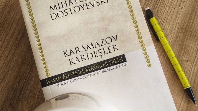 İyi akşamlar KS en sevdiğiniz okumaktan keyif aldığınız roman?