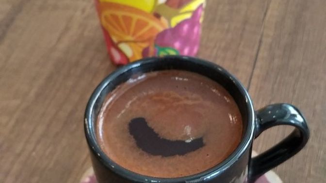 Tavuk suyuna kahve olur mu?