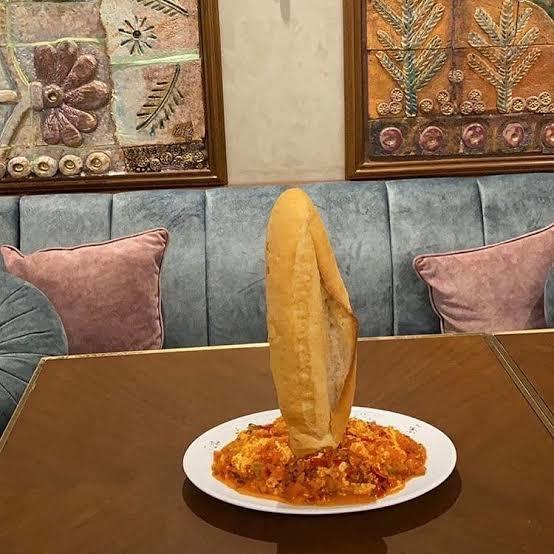 Sulu yemeklere ekmek banar mısınız?