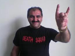 Yanılgılardan, ihanetlerden uzak, sakin ve münzevi bir ömür tek başına bir ödül sayılır mı?