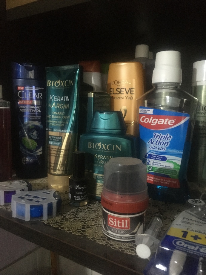 Aşırı saç dökülmesi neden olur?