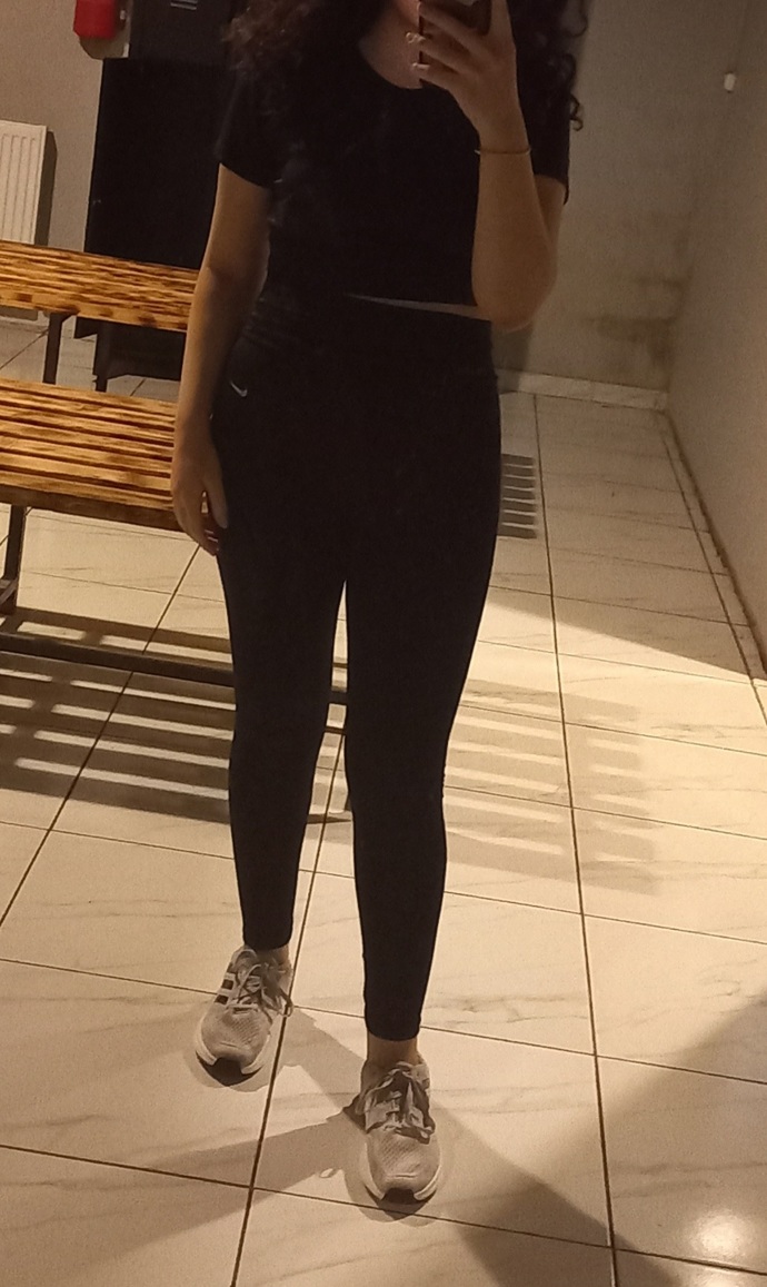 Eskiden daha iyiydim ama kendimi hep beğenmyorum? Çok çalışırsam istediğim şeye ulaşır mıyım acaba? Kum saatne yakın fizik istyrm?