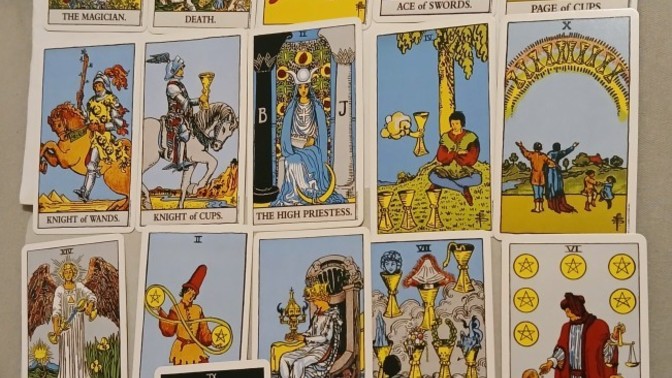 Konuştuğum çocuk ve eski sevgilisi için açtım fal?