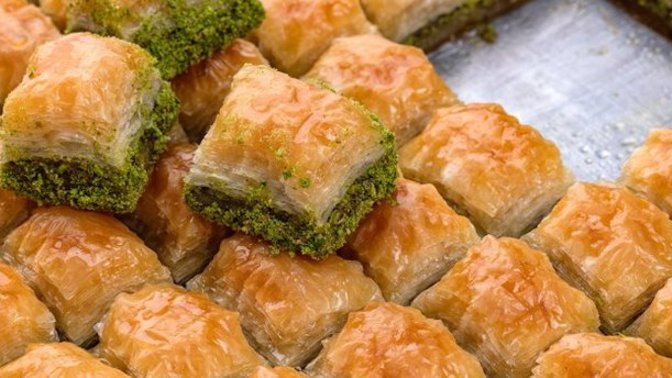 Tatlı aç karnına mı yenir yemeğin üstüne mi?
