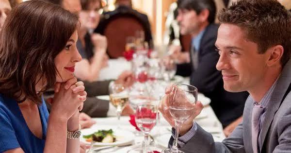 Sevgililer Gününde uygun fiyatlı hediyeler almak, romantizmin kaybolduğu anlamına mı gelir?